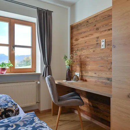 Schmoelz Robert Apartament *