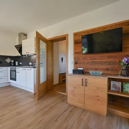 Schmoelz Robert Apartman Rieden