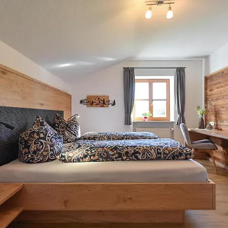 Apartament Schmoelz Robert
