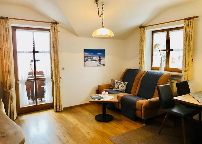 Schmoelz Robert דירה ריידן